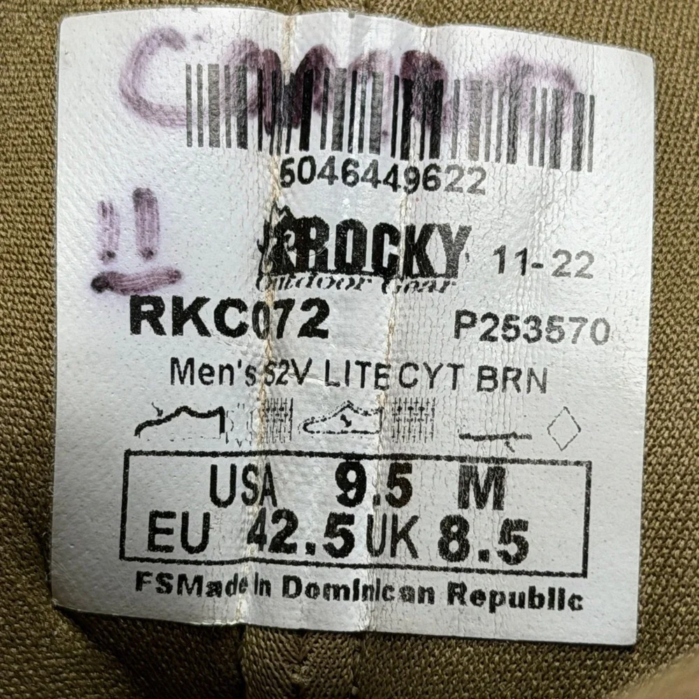 Rocky S2V Lite Military Boots Mens 9.5 Coyote Brown Tactical Vibram RKC072